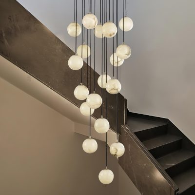 Кластерная люстра из алебастровых шаров