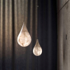 Підвісний світильник Alabaster Raindrop — колір білий, з матеріалу метал, алебастр, стиль модерн