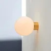 Настінний світильник Aura Globe зі скла — бра, колір золото і білий, з матеріалу метал, скло, стиль модерн