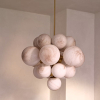 Люстра Aurelia Alabaster Cluster — люстри дизайнерські, колір латунь і білий, з матеріалу  латунь, алебастр, стиль сучасний