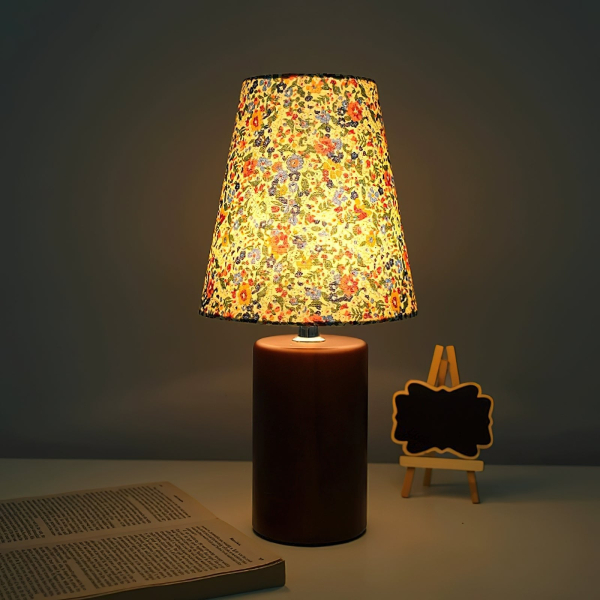 Настольная лампа Elara Floral Glow — цвет коричневый, из материала дерево, тканина, стиль модерн