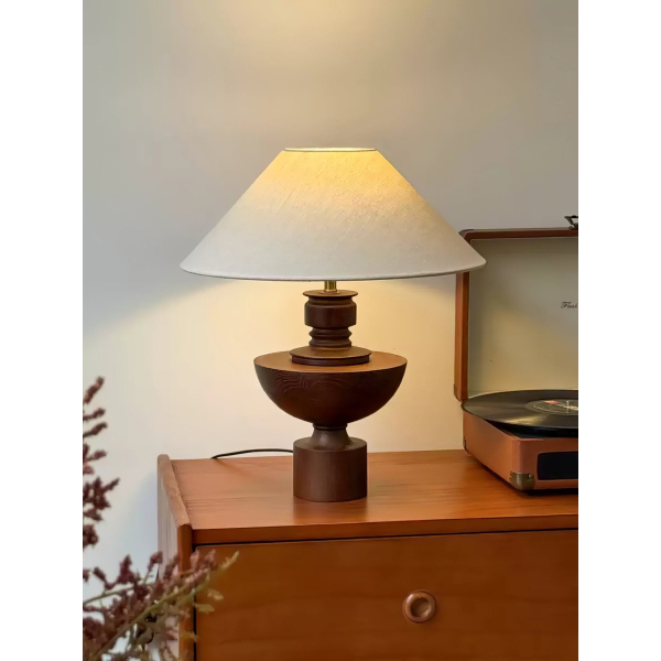 Настільна лампа Helios Vase — колір горіха і чорний, з матеріалу метал, дерево, стиль модерн