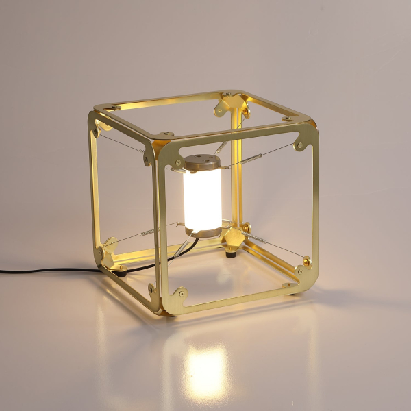 Настільна лампа Hyperqube
