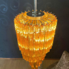 Скляна люстра Murano Spiral Prism — люстри дизайнерські, колір рожевий і бурштиновий, з матеріалу  метал, скло, стиль модерн