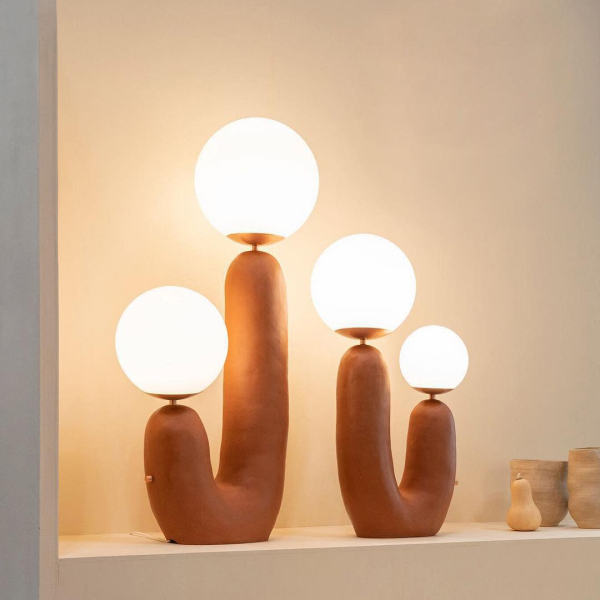 Настільна лампа Oo Ceramics — колір білий, з матеріалу  кераміка,  метал, стиль модерн