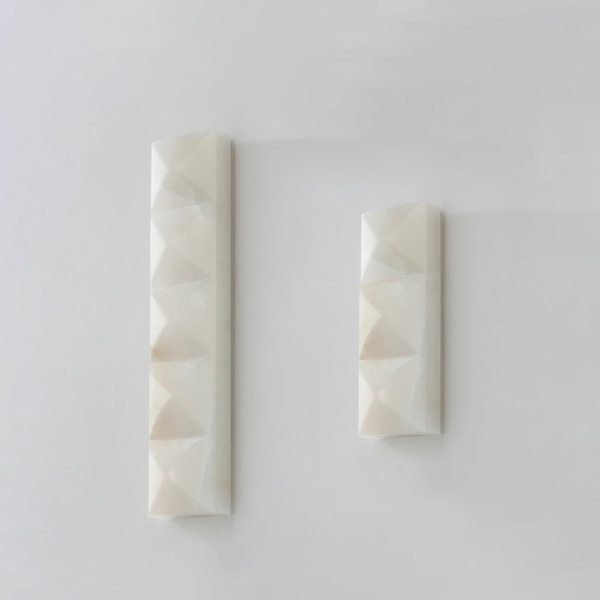 Настінний світильник Prism Alabaster — бра, колір білий, з матеріалу метал, алебастр, стиль модерн