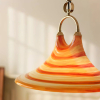 Підвісний світильник Solari Swirl Glass — колір помаранчевий і золото, з матеріалу метал, акрил, стиль модерн