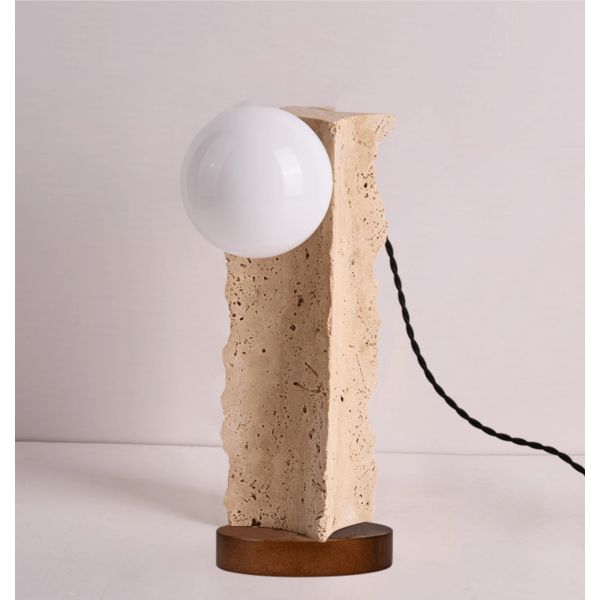 Настільна лампа Terra Travertine Orb — колір жовтий і колір горіха, з матеріалу метал, жовтий травертин, стиль модерн