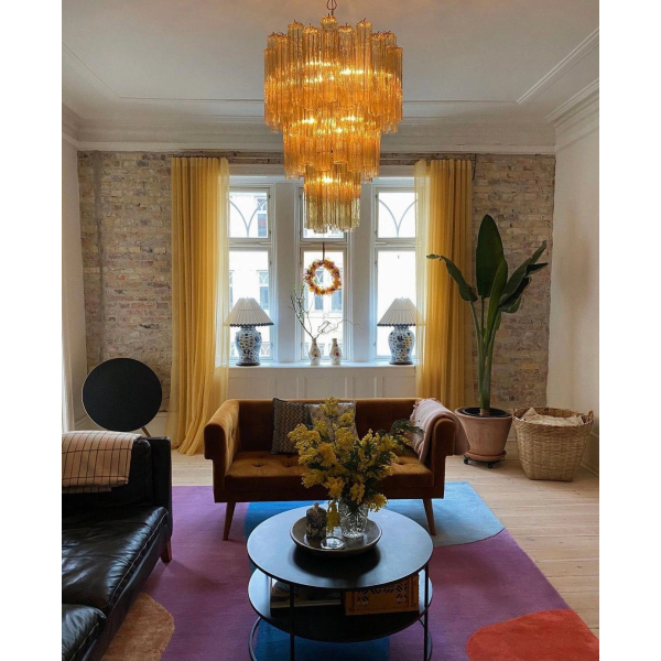 Велика триярусна люстра Venini із скла у вигляді трубок – 48 скляних елементів прозорого янтарного кольору. MURANO TUBE 174