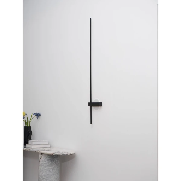 Adeline Linear Rechargeable Бра — цвет черный, из материала метал, акрил, стиль модерн
