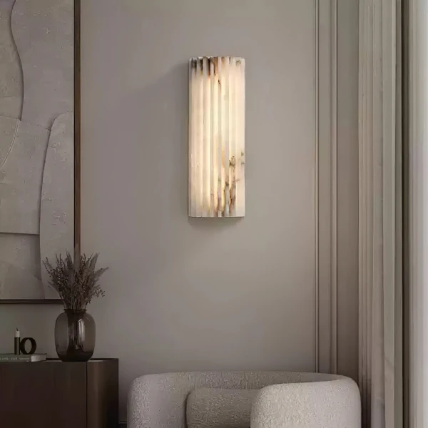 Настенный светильник Alvia Alabaster