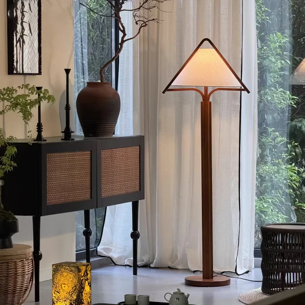 Торшер Apex Triangle Shade — торшери, колір горіха, з матеріалу метал, дерево, стиль сучасний