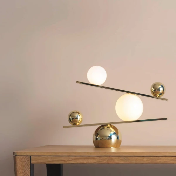 Настольная лампа Balance — цвет черный і золото, стиль модерн