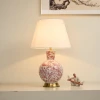 Настільна лампа керамічна Coral Bird Floral — колір рожевий і золото, з матеріалу метал, тканина, стиль модерн