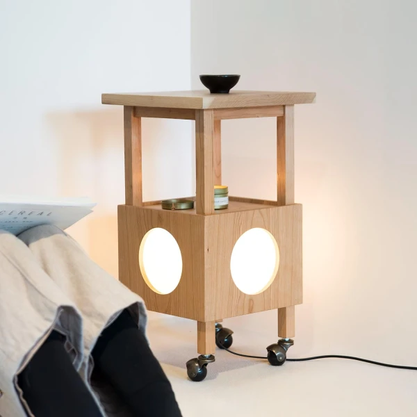 Портативный настольный светильник Cubby