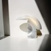 Настільна лампа Elios Marble — колір білий, з матеріалу метал, мармур, стиль модерн