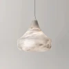 Підвісний світильник Alabaster Veil — колір білий, з матеріалу метал, алебастр, стиль модерн