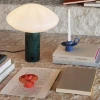 Настільна лампа Mist Marble — колір зелений, з матеріалу метал, скло, стиль модерн