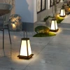 Вуличний ліхтар Roam Lantern Garden — настільна лампа, колір чорний і білий, з матеріалу нержавіюча сталь, акрил, стиль модерн
