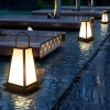 Вуличний ліхтар Roam Lantern Garden — настільна лампа, колір чорний і білий, з матеріалу нержавіюча сталь, акрил, стиль модерн