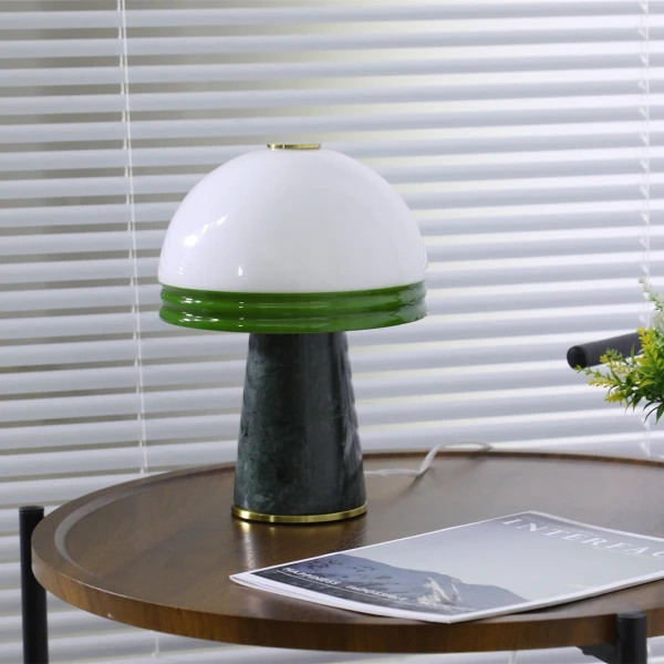 Настільна лампа Verdura Dome Small — колір зелений і білий, з матеріалу  метал, мармур, стиль модерн