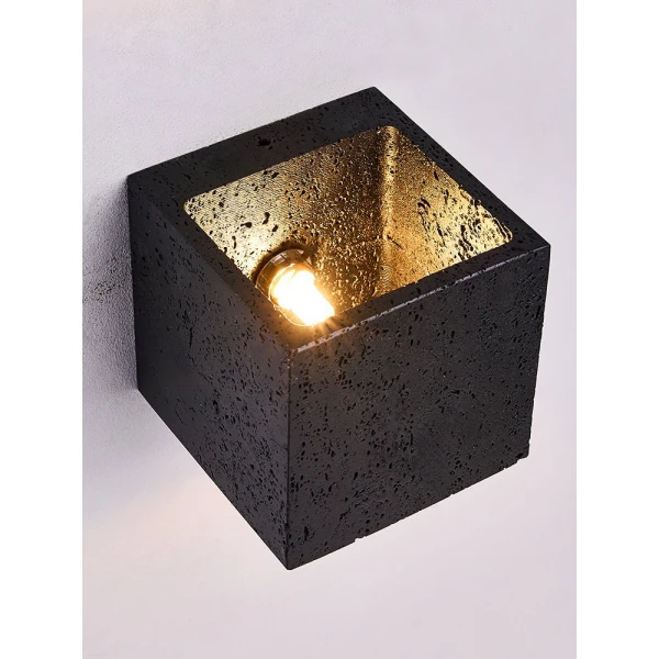 Настінний світильник Vulcanis Cube — бра, колір чорний, з матеріалу метал,  чорний травертин, стиль модерн