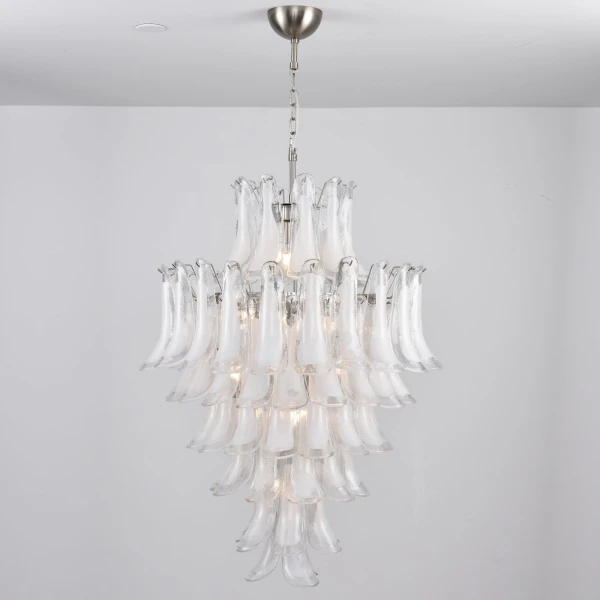 Люстра White Cloud Glass Petals — цвет белый, из материала  метал, скло, стиль современный