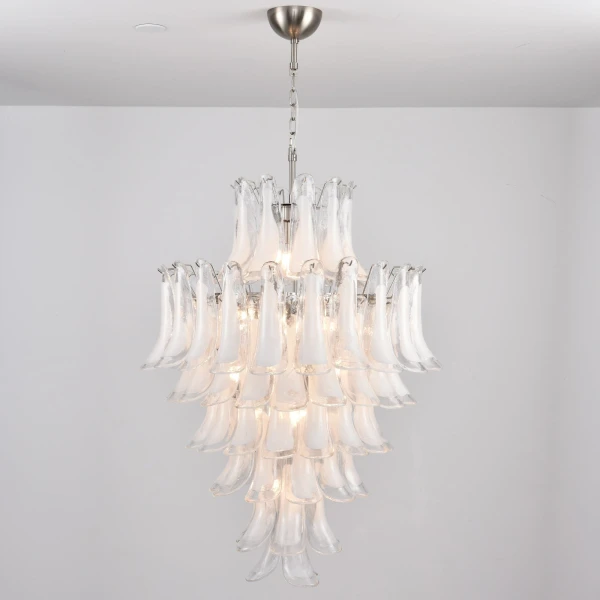 Люстра White Cloud Glass Petals — цвет белый, из материала  метал, скло, стиль современный