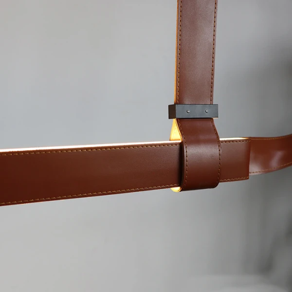 Линейный светильник BELT — подвесной светильник, цвет коричневый, из материала кожа, стиль минимализм